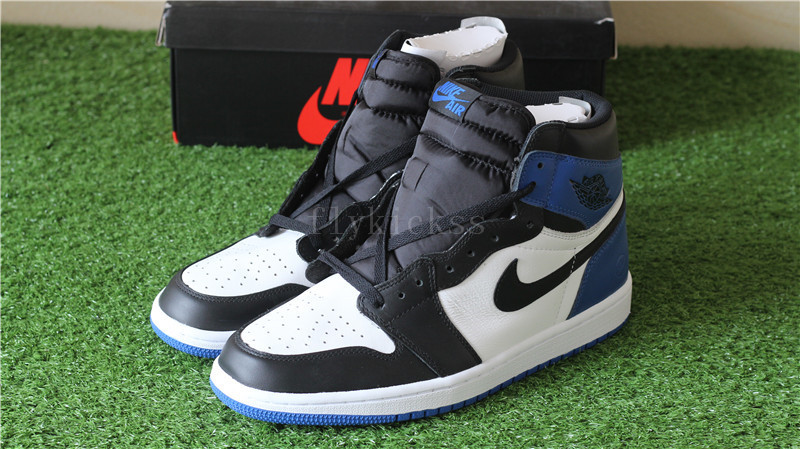 Air Jordan 1 Retro High OG Fragment